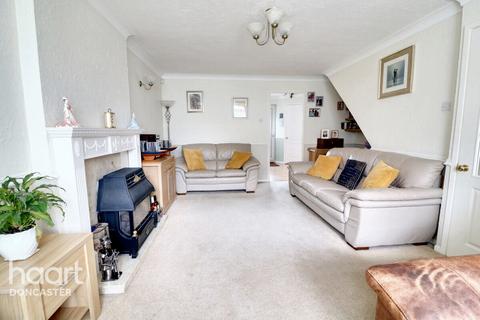 3 bedroom detached house for sale, Cedar Close, Balby, Doncaster