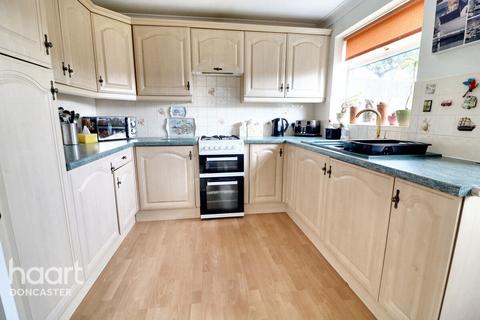 3 bedroom detached house for sale, Cedar Close, Balby, Doncaster