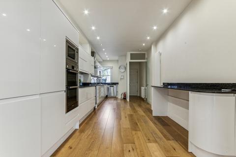 3 bedroom maisonette to rent, Sutherland Avenue, London