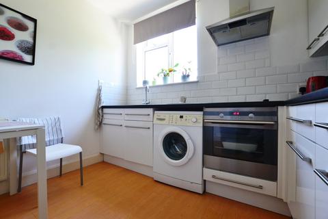 1 bedroom apartment to rent, Russell Road, London N13