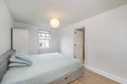 4 bedroom terraced house for sale, Vine Row, Lancaster Park, Richmond
