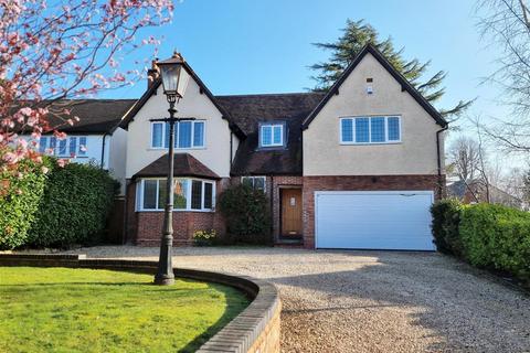 5 bedroom detached house to rent, Hill Village Road, Sutton Coldfield, West Midlands, B75