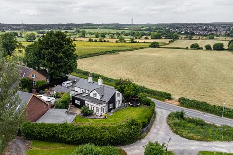 3 bedroom detached house for sale, Desford Road, Kirby Muxloe, LE9