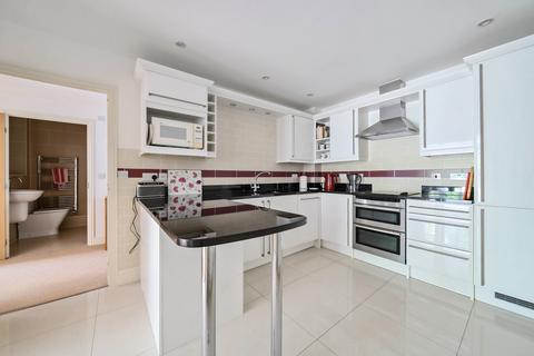 2 bedroom apartment for sale, Chilbolton Avenue, Winchester, Hampshire, SO22