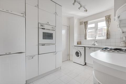 2 bedroom flat for sale, Norfolk House, Courtlands, Sheen Road, Richmond