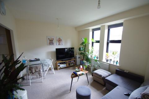 2 bedroom apartment to rent, Silas Court, Lockhart Road, Watford, WD17