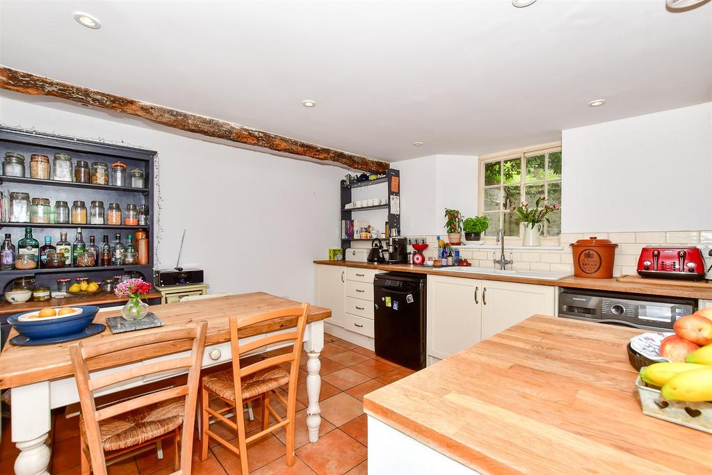 Kitchen/ Breakfast Room