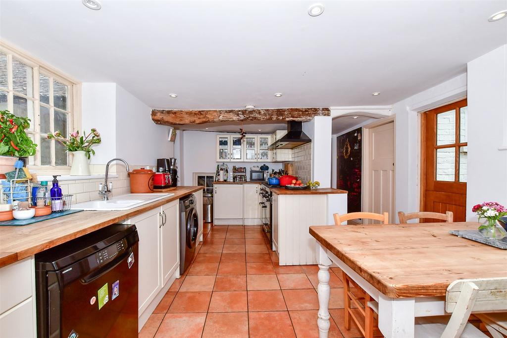 Kitchen/ Breakfast Room