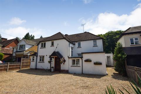 4 bedroom detached house for sale, Prospect Avenue, Hampshire GU14