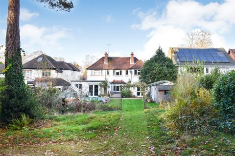 4 bedroom detached house for sale, Prospect Avenue, Hampshire GU14