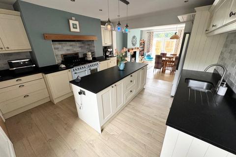 5 bedroom semi-detached house for sale, Willington, Durham DL15