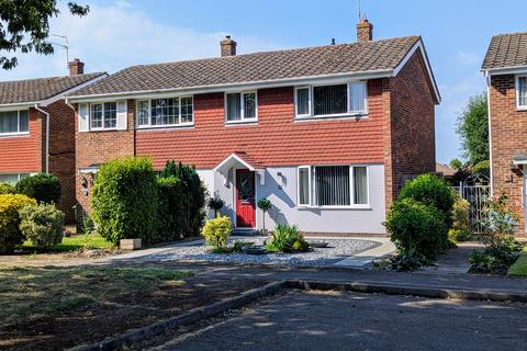 3 bedroom semi-detached house for sale, WOODBOURNE CLOSE, FAREHAM