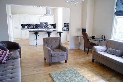 2 bedroom flat to rent, Alexandra Road, Harrogate, North Yorkshire, HG1