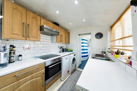 2 bedroom terraced house for sale, Whitehorse Road, Croydon CR0