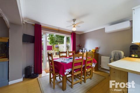 64 Napier Road, Ashford, TW15 1TG