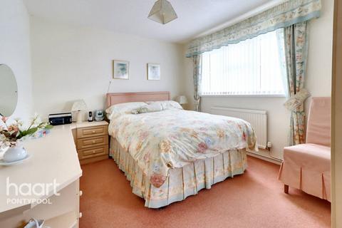 163 Chester Close, New Inn, Pontypool, NP4 0LW