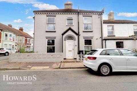 2 bedroom end of terrace house for sale, Lichfield Road, Great Yarmouth