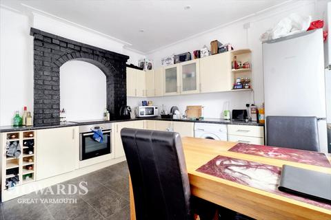 2 bedroom end of terrace house for sale, Lichfield Road, Great Yarmouth