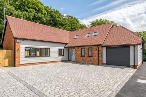 4 bedroom detached house for sale, Spurlands End Road, Great Kingshill, High Wycombe, Buckinghamshire, HP15