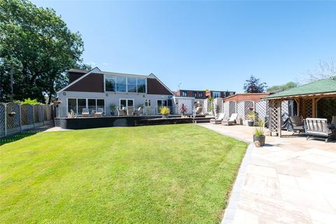 7 bedroom bungalow for sale, Maidstone Road, Wigmore, ME8