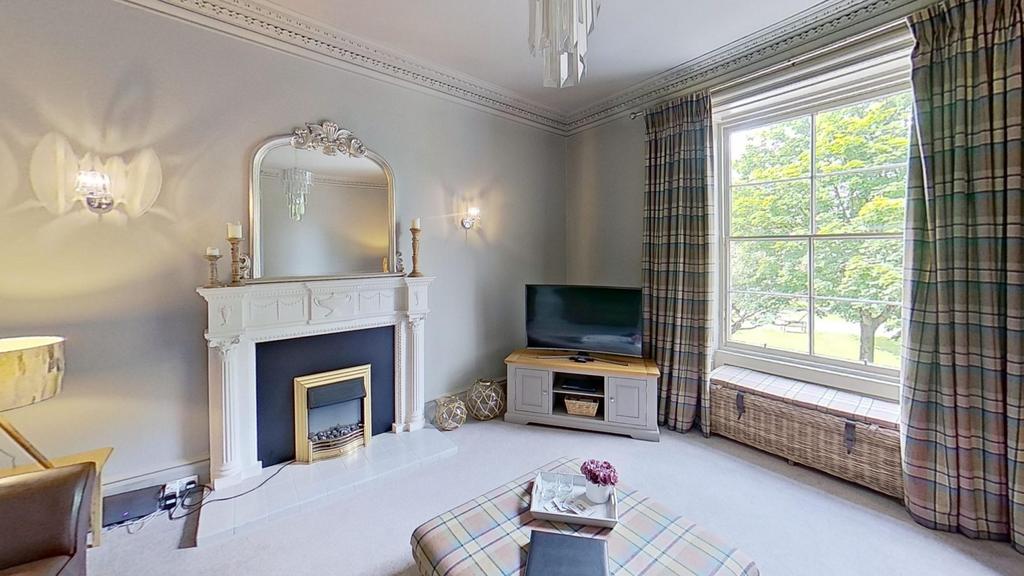 1 Mews Lane, Kirkcudbright - Williamson and Henry