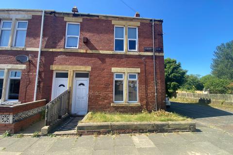 2 bedroom ground floor flat for sale, Gateshead NE10