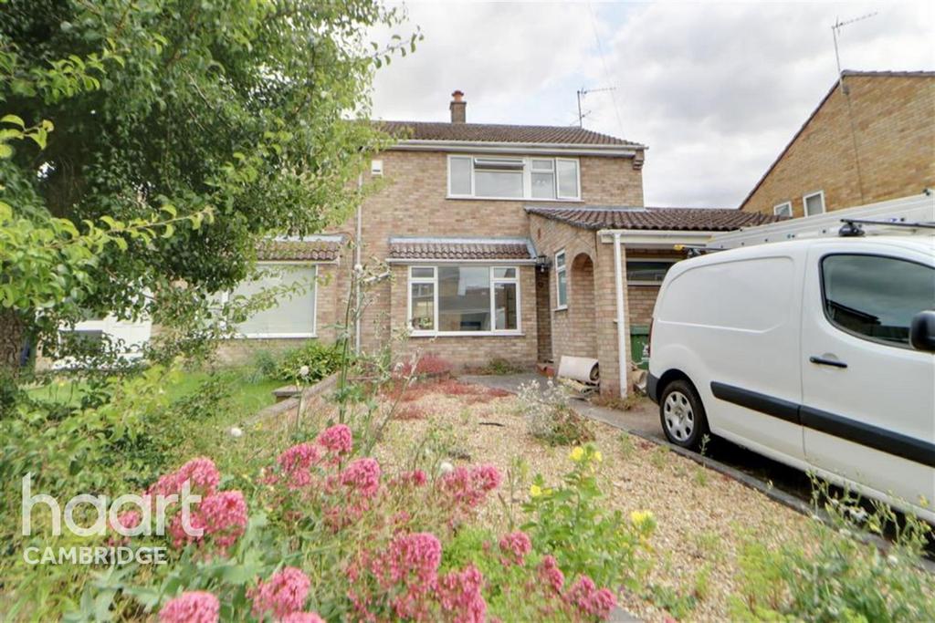 Crowthorne Close, Cambridge 3 bed semidetached house to rent £1,750