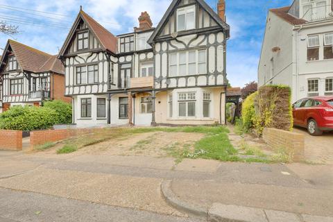 13a Cossington Road, Westcliff-on-sea, SS0 7NJ
