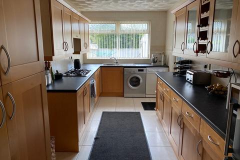 4 bedroom end of terrace house for sale, Commercial Road, Resolven, Neath, Neath Port Talbot.
