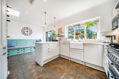 57 Iris Crescent, Bexleyheath, DA7 5QB