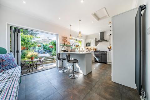 57 Iris Crescent, Bexleyheath, DA7 5QB