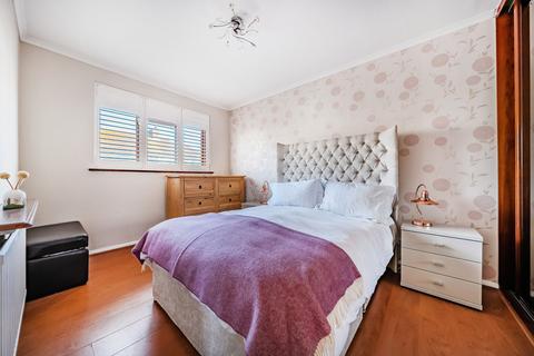 57 Iris Crescent, Bexleyheath, DA7 5QB