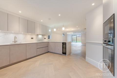 3 bedroom apartment for sale, Jonah Court, London NW11