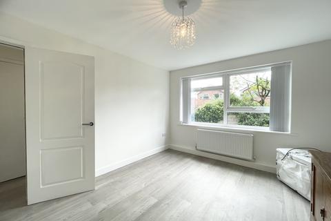 1 bedroom terraced house to rent, Dinmore Court, 16 Lisburne Lane, Stockport, Cheshire, SK2