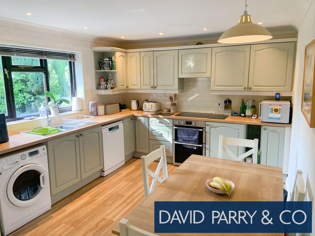 3 bedroom detached bungalow