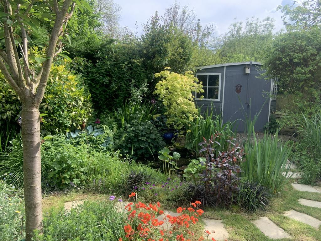 3 bedroom detached bungalow