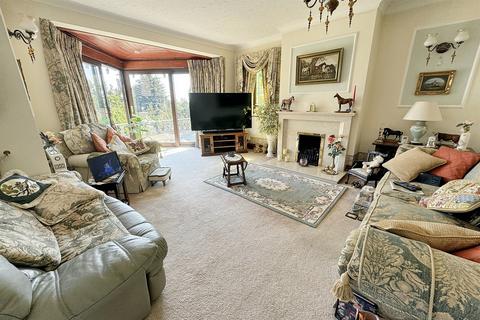 4 bedroom detached bungalow for sale, Colehill