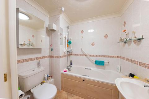 1 bedroom retirement property for sale, Ellesmere Road, Culcheth, WA3