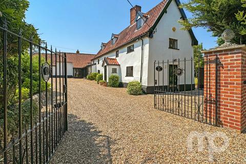 5 bedroom detached house for sale, The Street, Norwich NR16