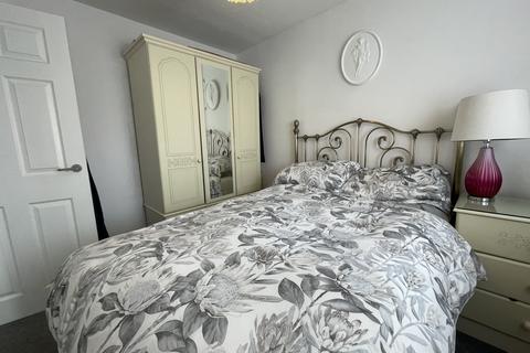 8 Fairfields, Looe, PL13 1HD