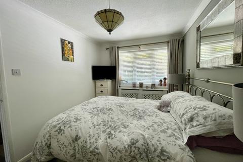 8 Fairfields, Looe, PL13 1HD