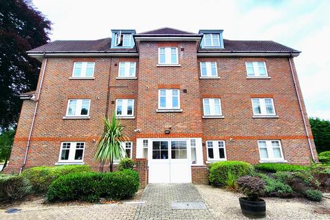 2 bedroom flat to rent, Rickmansworth Road, Watford, WD18