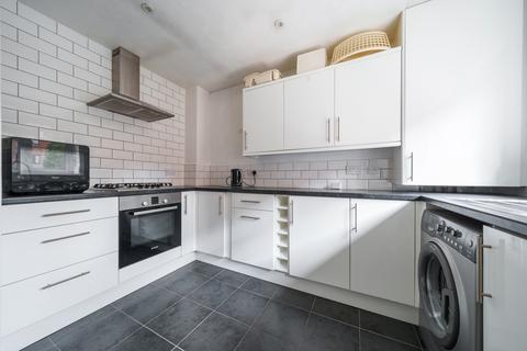 1 bedroom flat for sale, Kilnbarn Court, Haywards Heath RH16