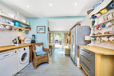 4 bedroom terraced house for sale, Penwortham Road, Furzedown, SW16