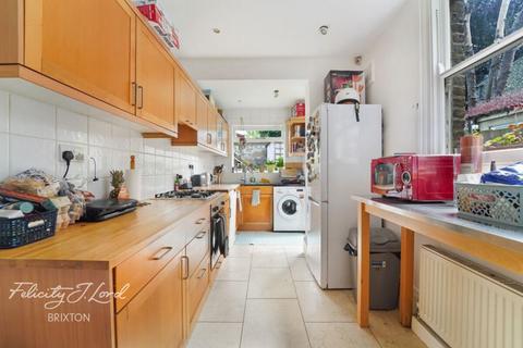 2 bedroom terraced house for sale, Wellfield Road, London, SW16