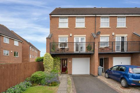 4 bedroom townhouse for sale, Tarragon Way, Bourne, PE10