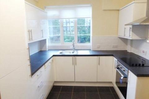 2 bedroom flat to rent, Kelvin Court, Glasgow, G12