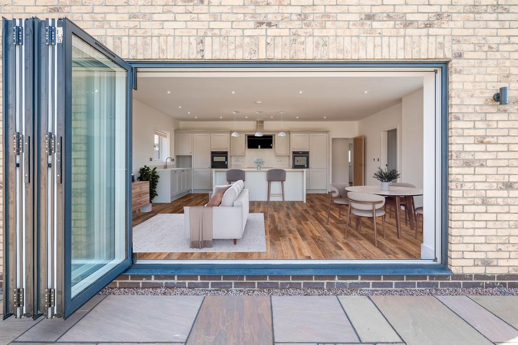 Bifold Doors to Kitchen / Dining Room