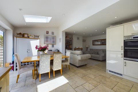 37 Ashbourne Avenue, Bexleyheath, DA7 5NT
