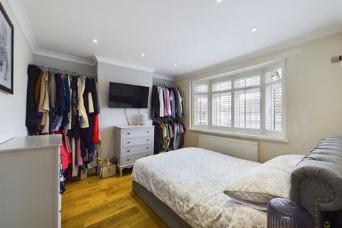 37 Ashbourne Avenue, Bexleyheath, DA7 5NT